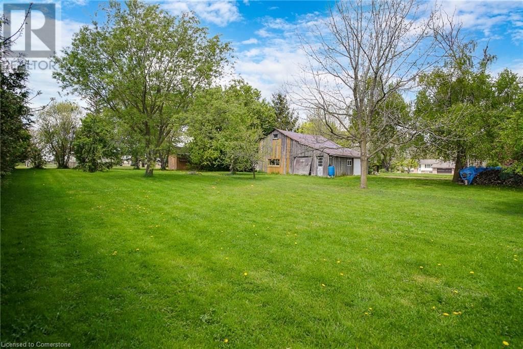 776597 BLANDFORD ROAD Image 9