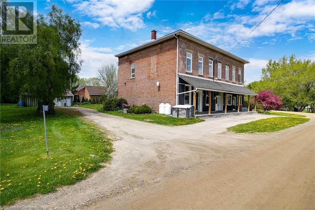 776597 BLANDFORD ROAD Image 4