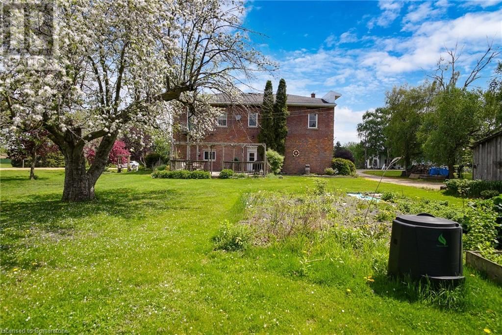 776597 BLANDFORD ROAD Image 42