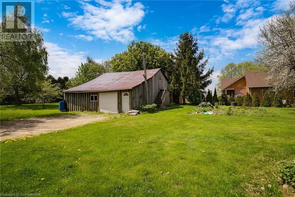 776597 BLANDFORD ROAD Image 47