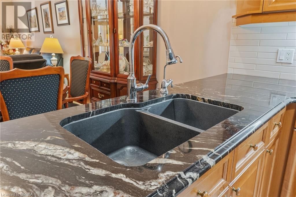 10 - 25 COBDEN COURT Image 13