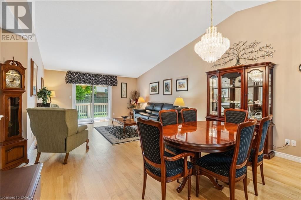 10 - 25 COBDEN COURT Image 18