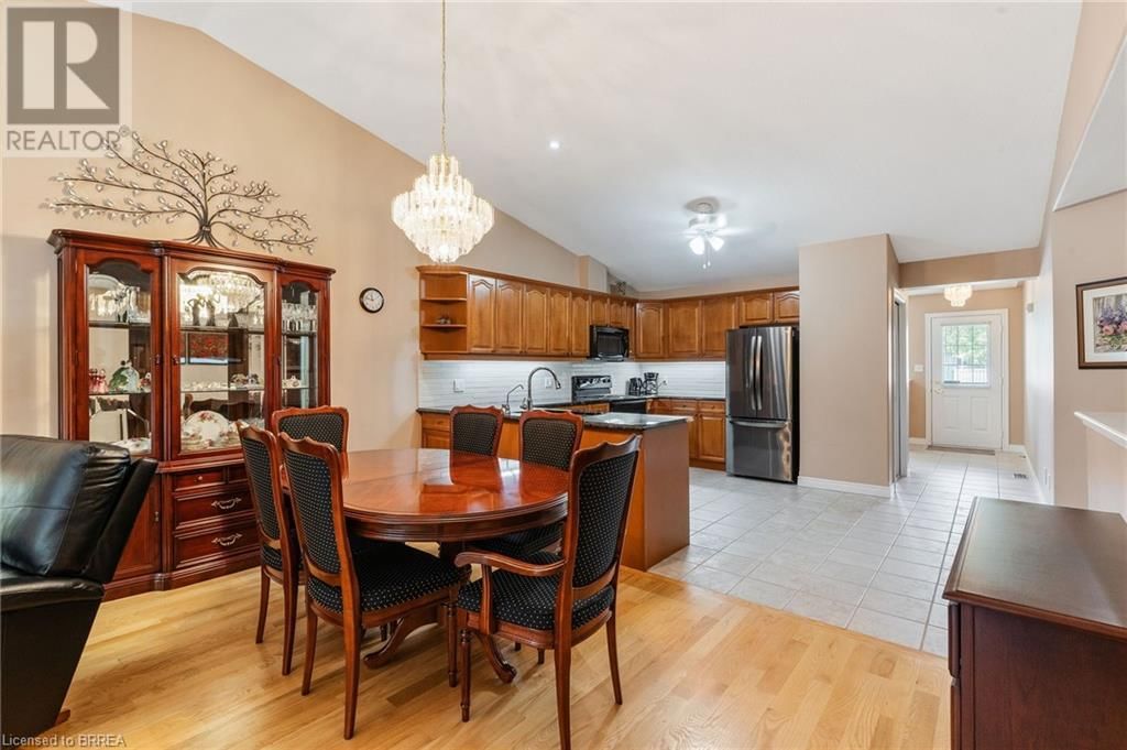 10 - 25 COBDEN COURT Image 19