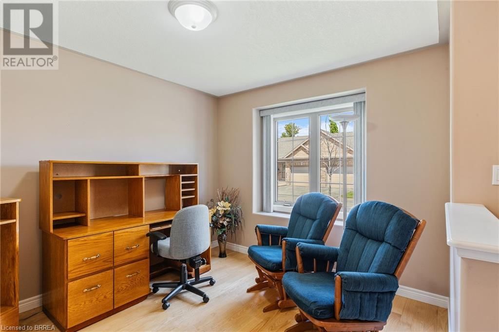 10 - 25 COBDEN COURT Image 9