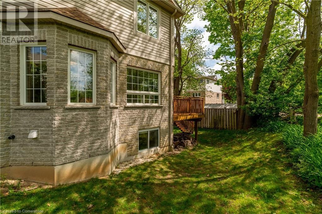 35 - 105 PINNACLE DRIVE Image 36