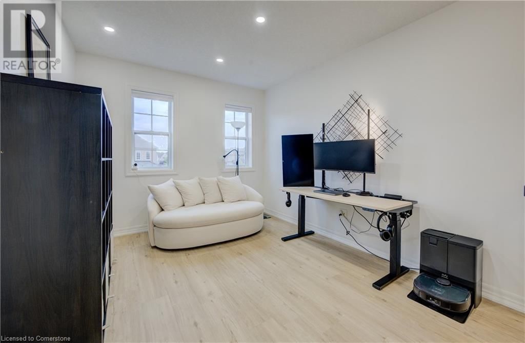 275 FALCONRIDGE DRIVE Image 17