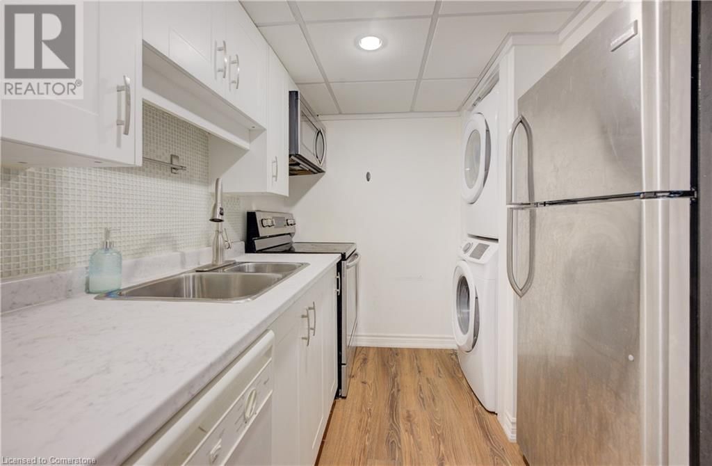 275 FALCONRIDGE DRIVE Image 30