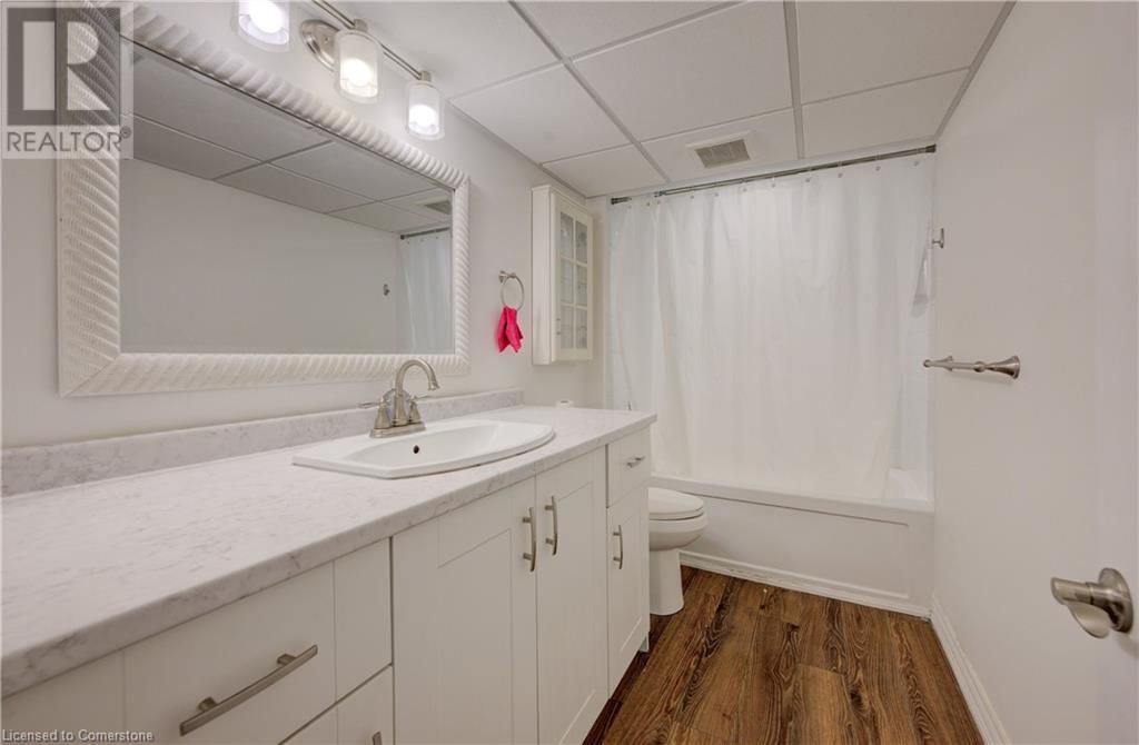 275 FALCONRIDGE DRIVE Image 31