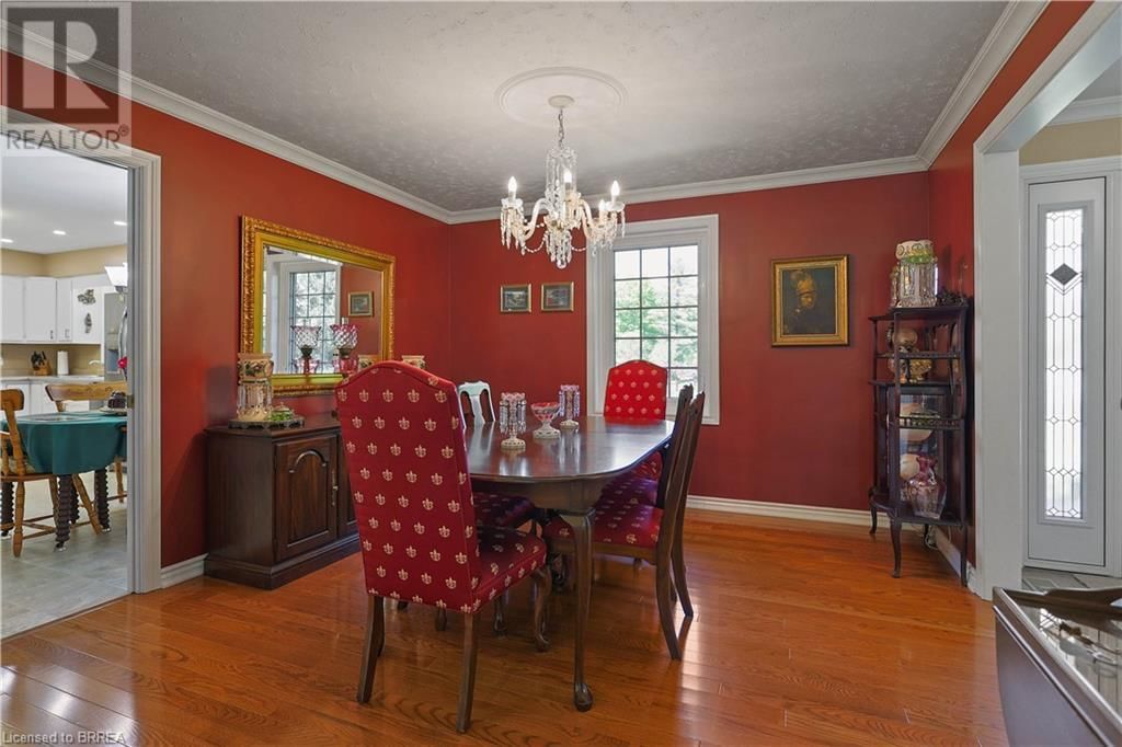 386 RADICAL ROAD Image 9