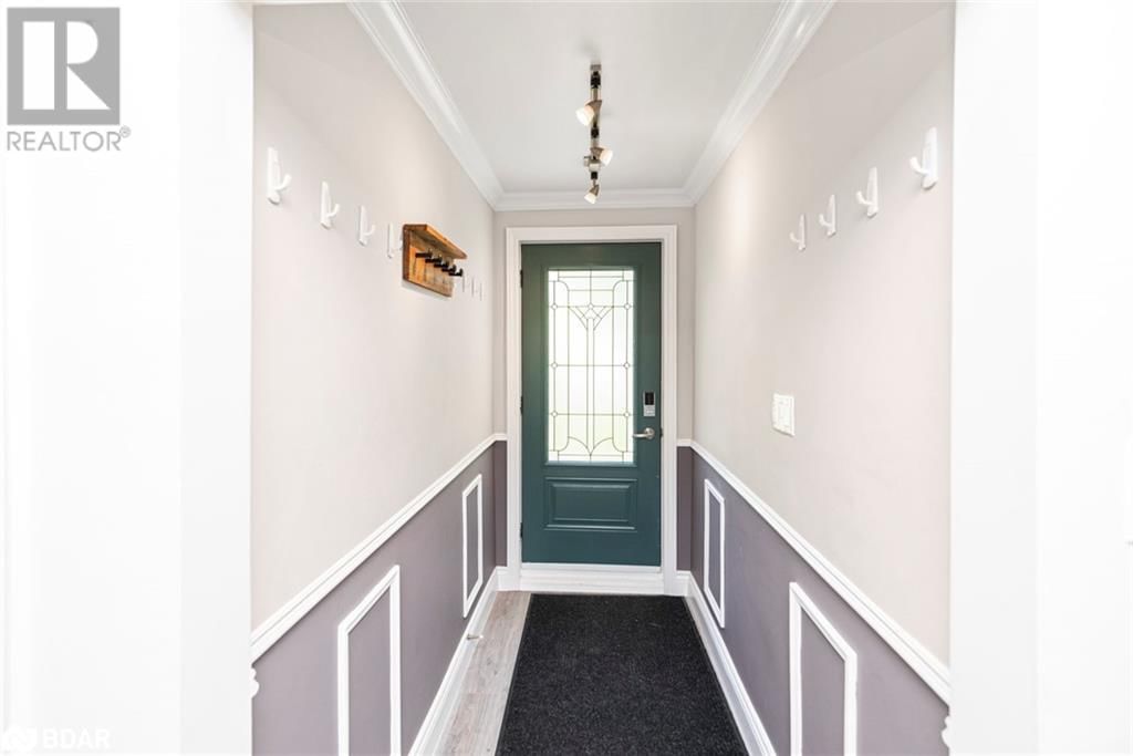 2055 CHURCHILL AVENUE Image 3