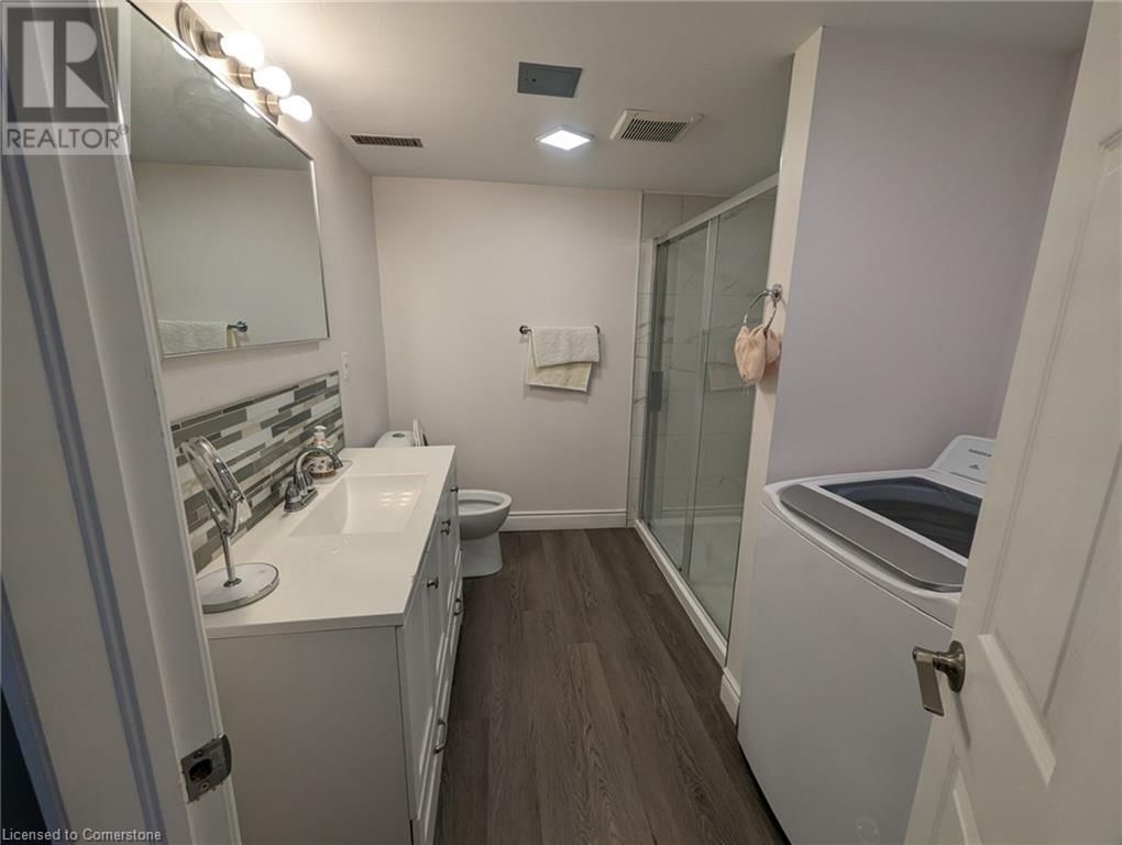 lower unit - 510 OAKRIDGE PLACE Image 1