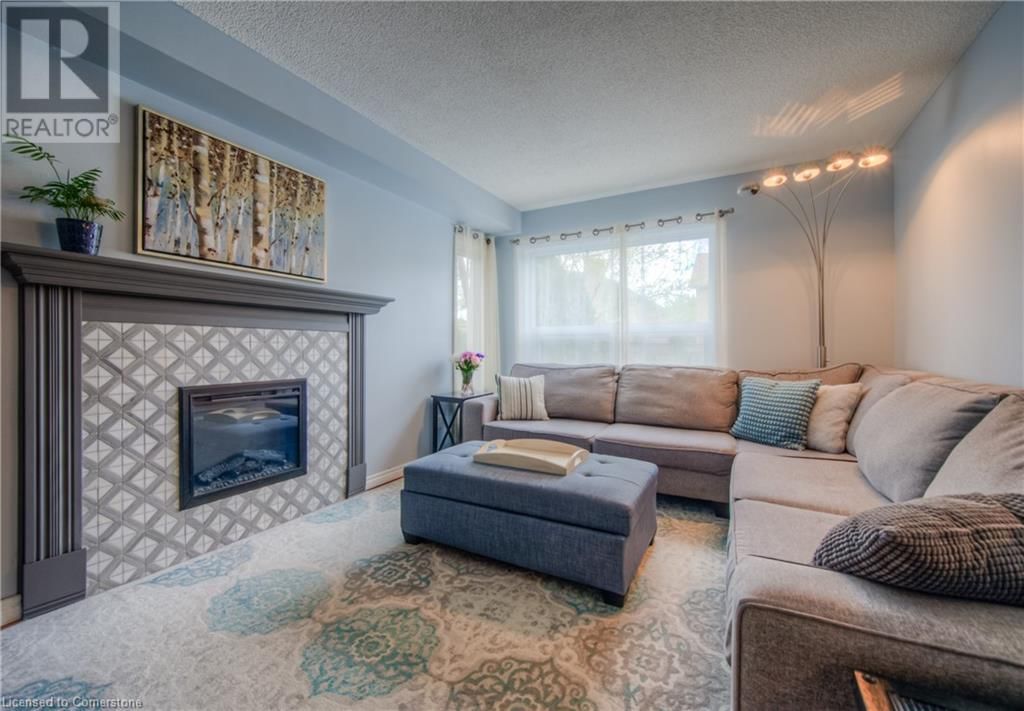 465 BURNETT AVENUE Image 11
