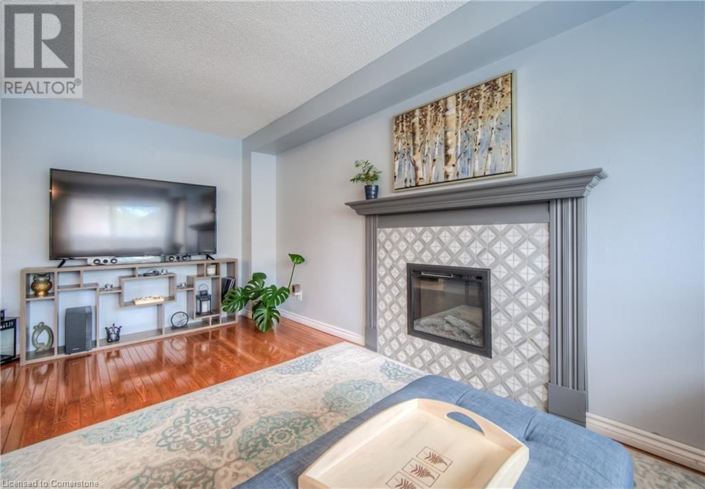 465 BURNETT AVENUE Image 12
