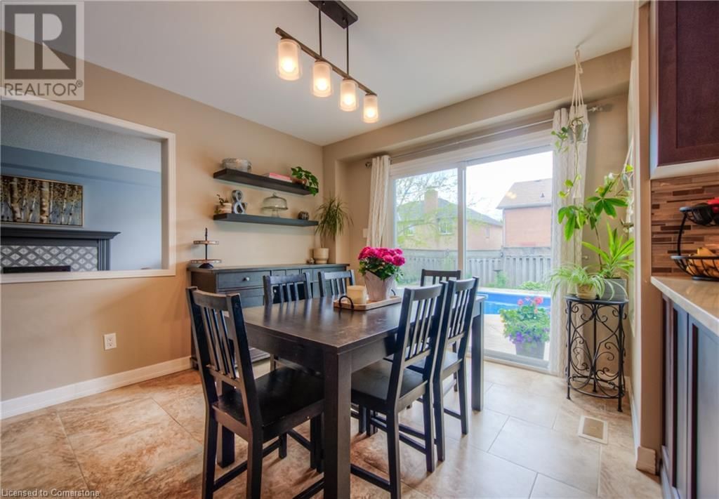 465 BURNETT AVENUE Image 16