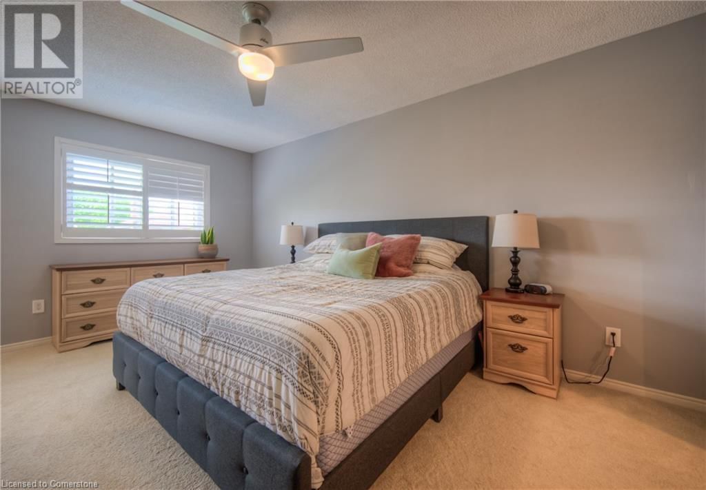 465 BURNETT AVENUE Image 33