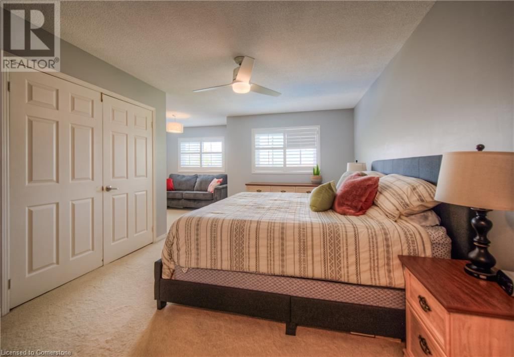 465 BURNETT AVENUE Image 34