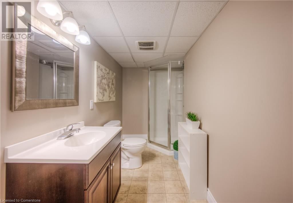 465 BURNETT AVENUE Image 45