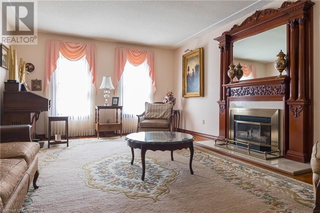 637 HIAWATHA BOULEVARD Image 11
