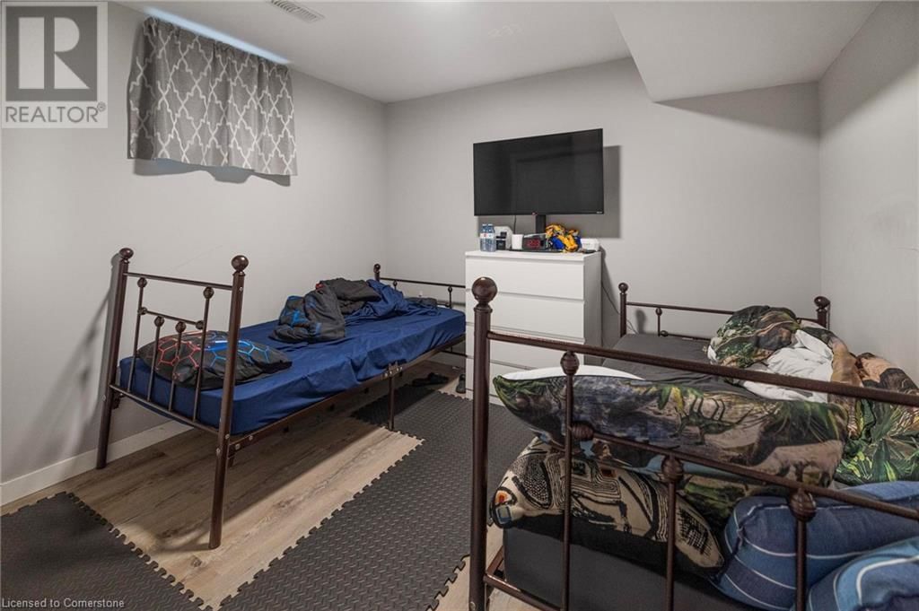 345 THOMAS SLEE DRIVE Image 30