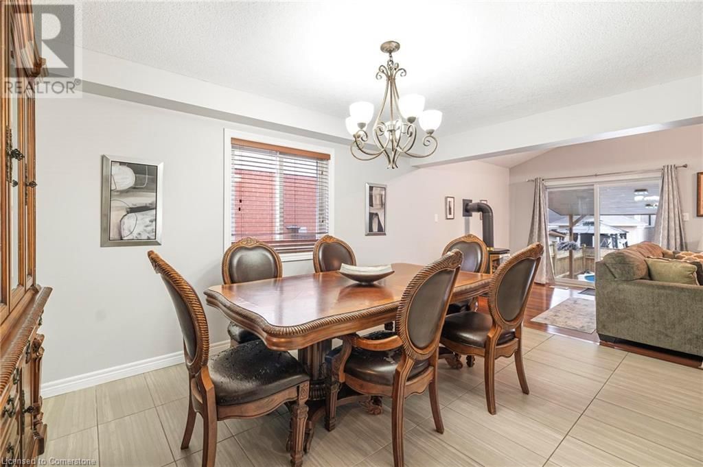 345 THOMAS SLEE DRIVE Image 6