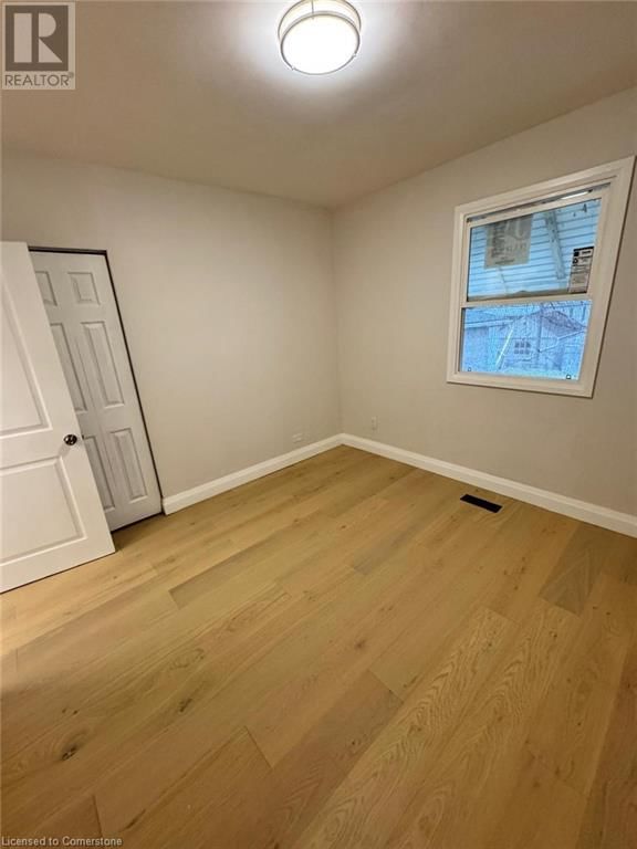 Upper - 74 ST CLAIR AVENUE Image 10