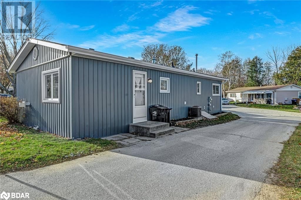 42 FLORA DRIVE Image 24