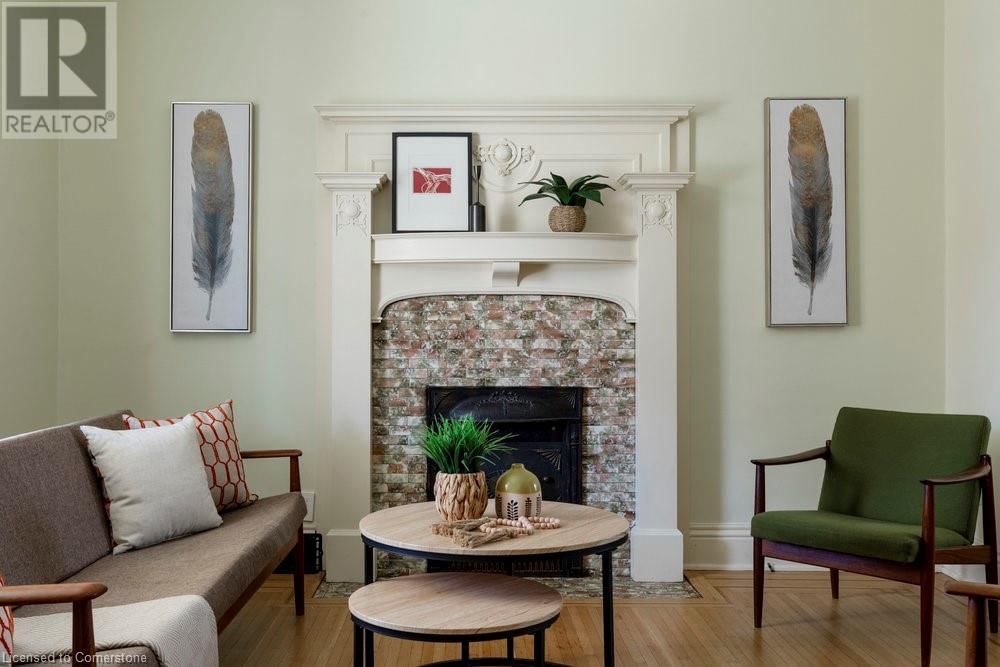 24 HYDE PARK AVENUE Image 10