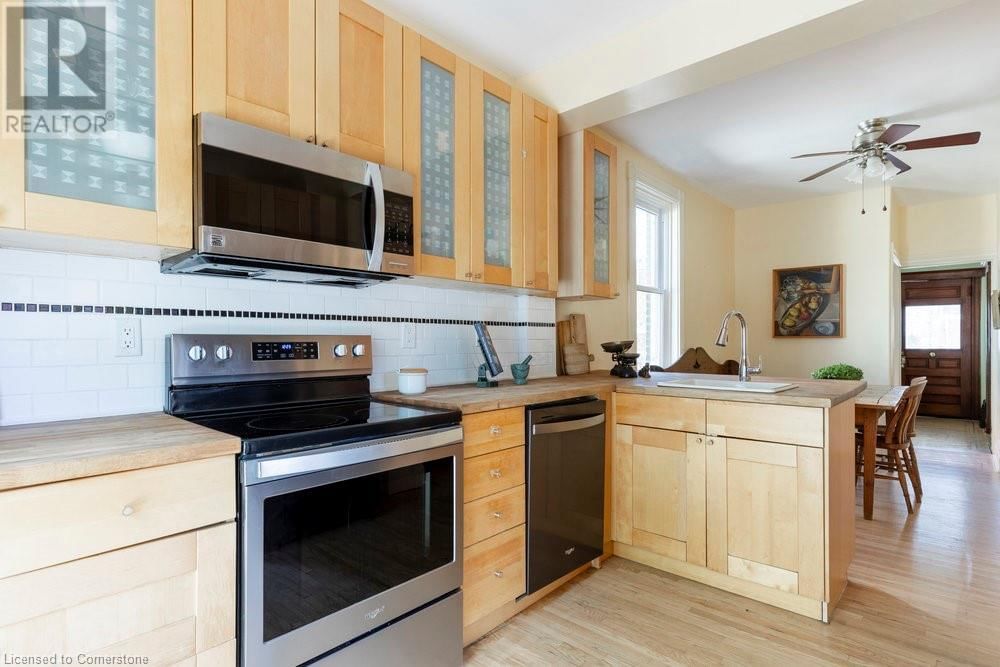 24 HYDE PARK AVENUE Image 21