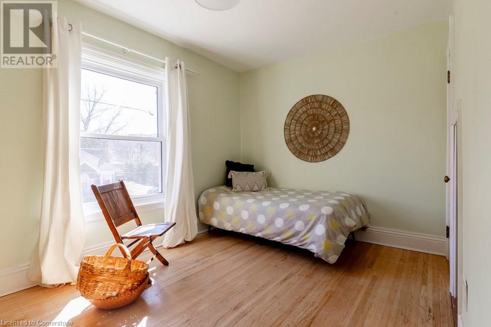 24 HYDE PARK AVENUE Image 25