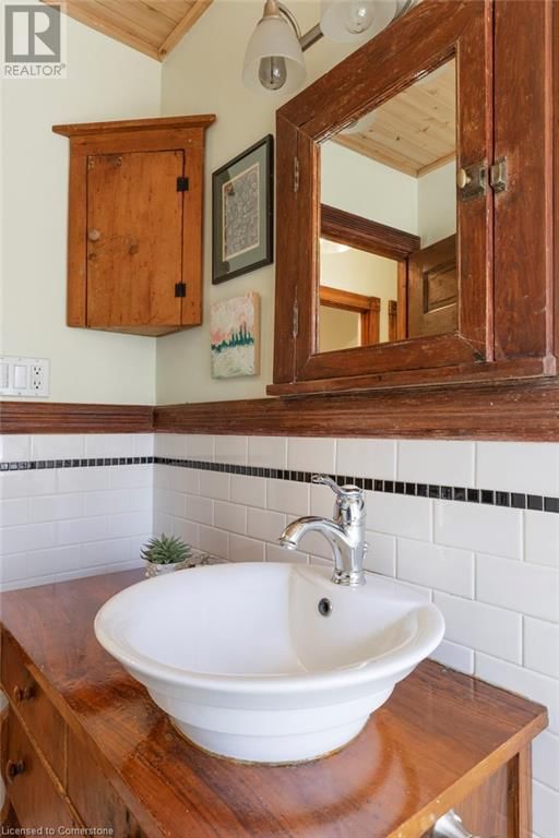 24 HYDE PARK AVENUE Image 32