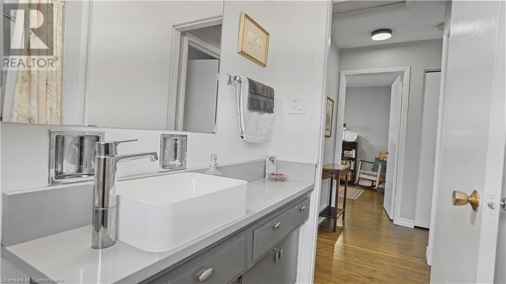 45 BOND STREET Image 18