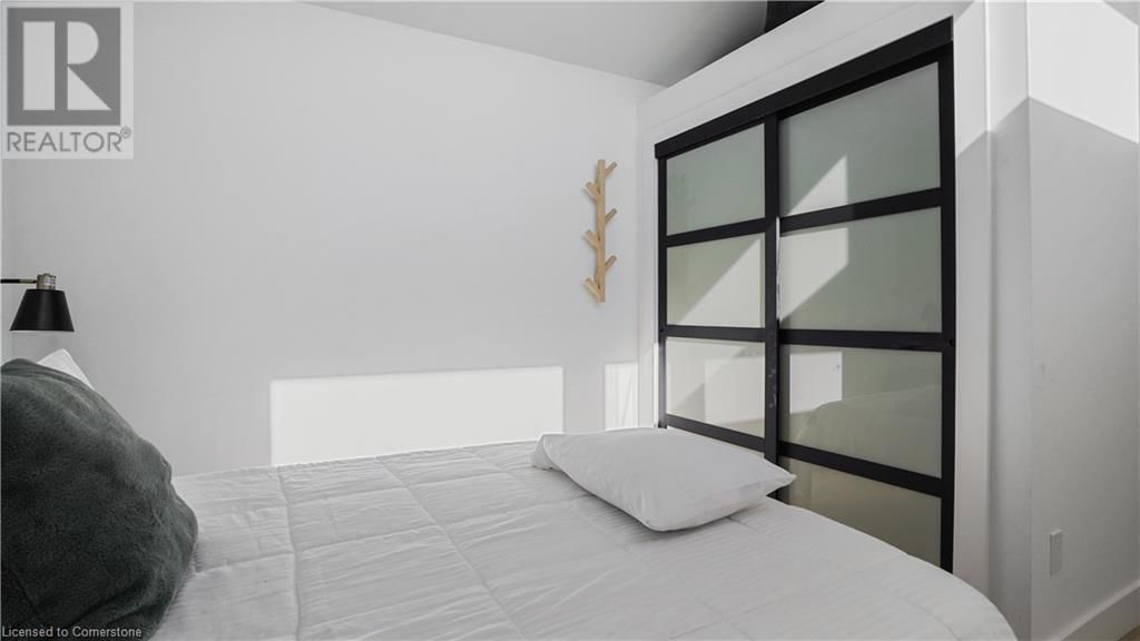 45 BOND STREET Image 31