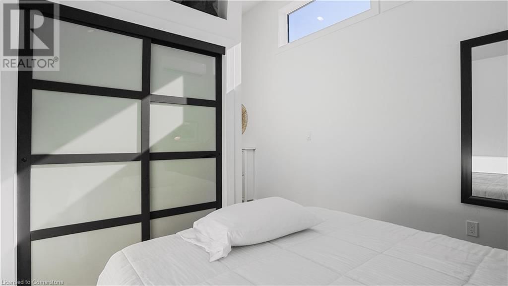 45 BOND STREET Image 32