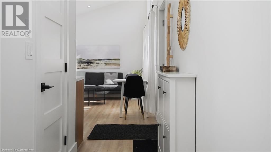 45 BOND STREET Image 33