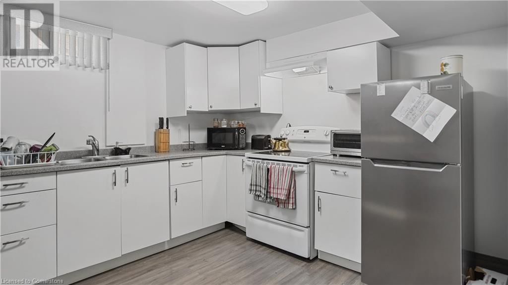 45 BOND STREET Image 35