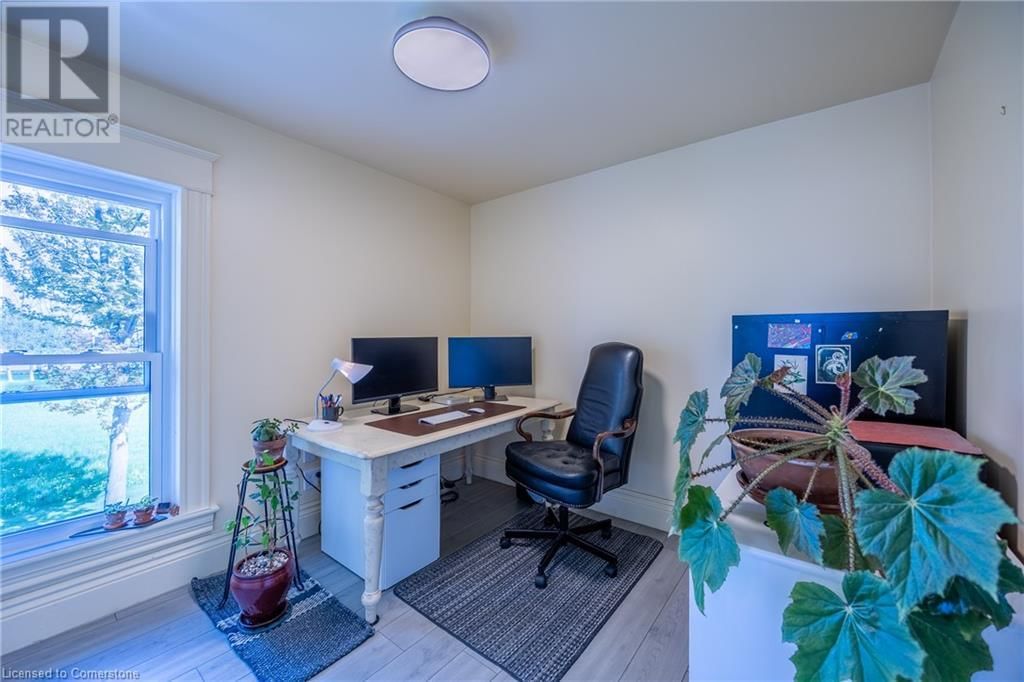 1698 LAKESHORE ROAD Image 21