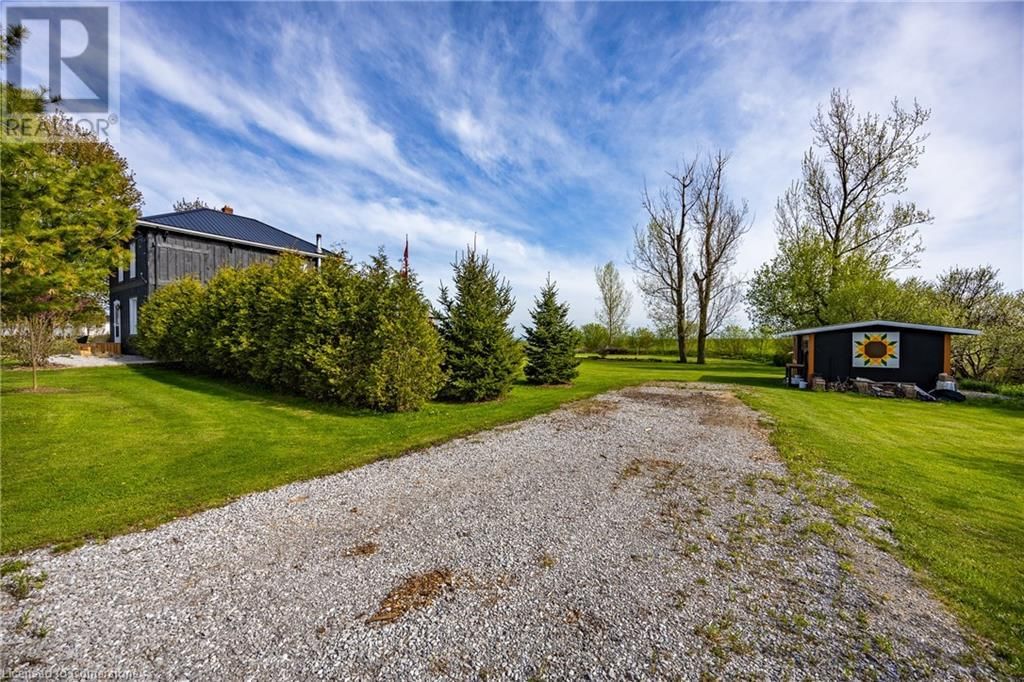 1698 LAKESHORE ROAD Image 35