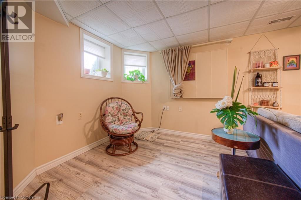 309 CHRISTOPHER DRIVE Image 24