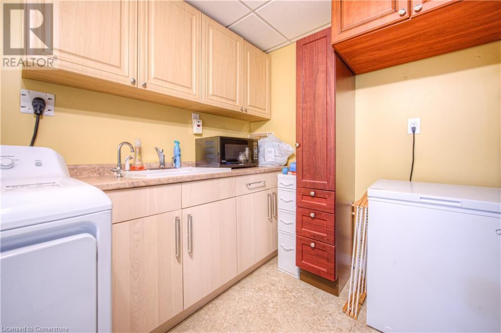 309 CHRISTOPHER DRIVE Image 33