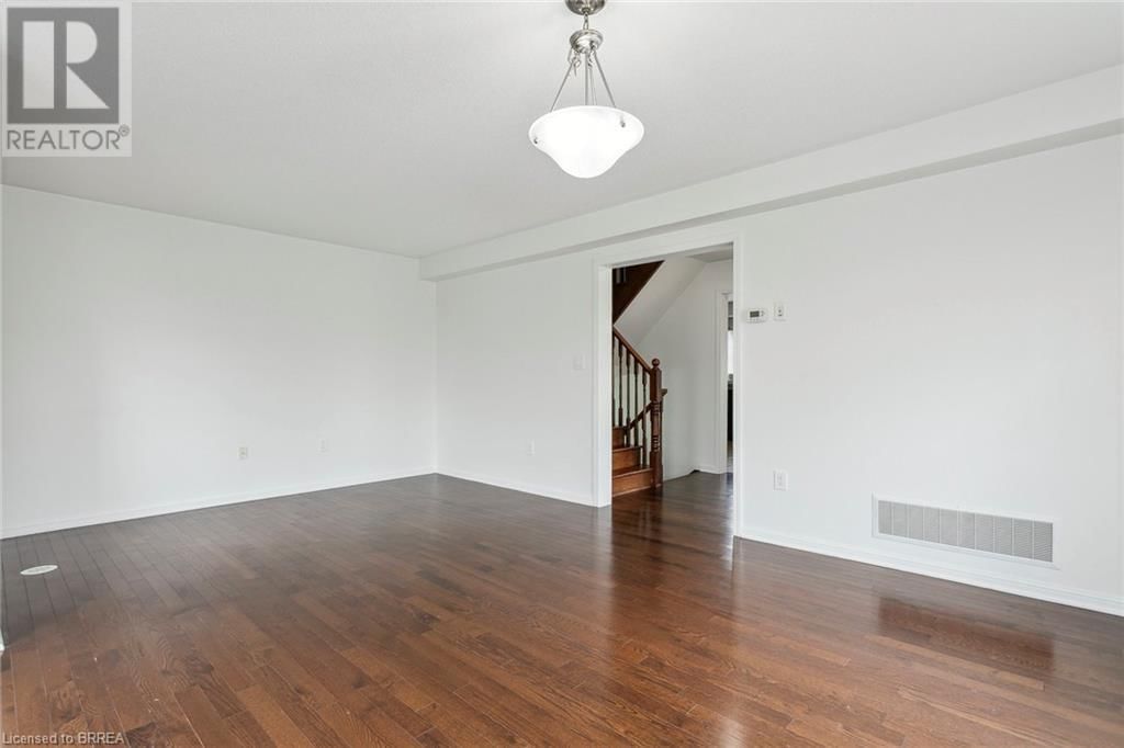 103 BLEASDALE AVENUE Image 17