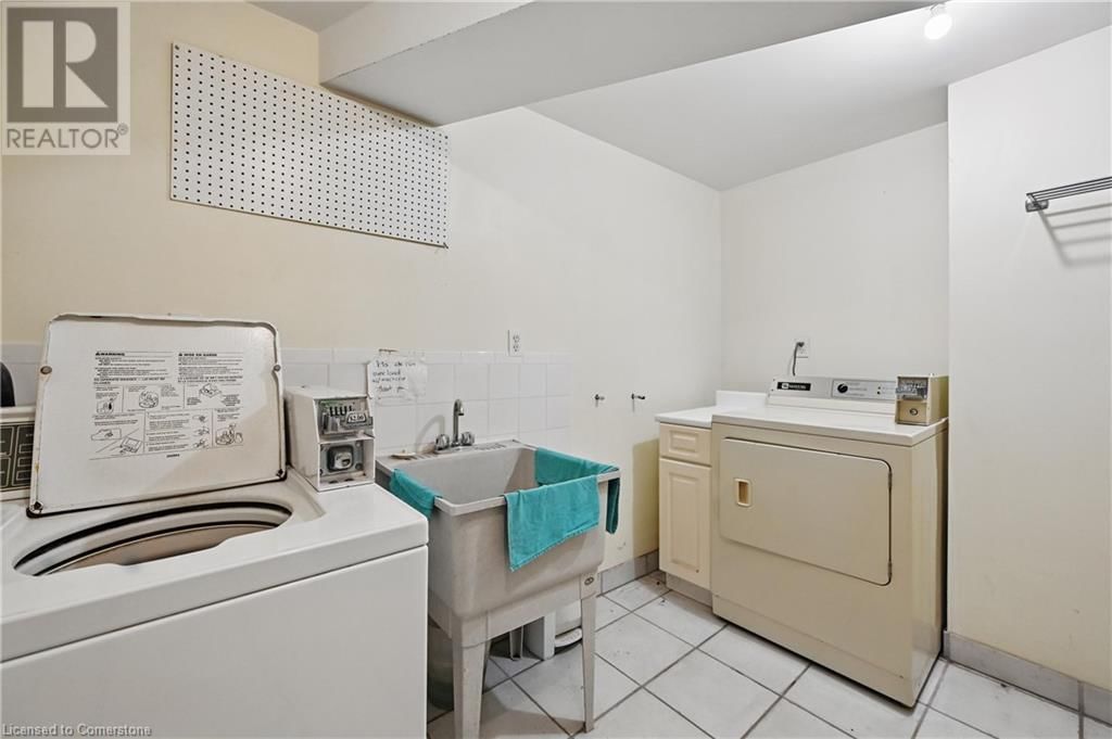 55 BARTON STREET WEST Image 39