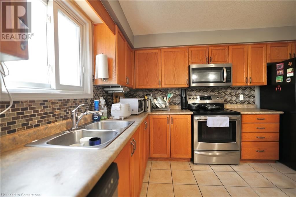 686 WILD GINGER AVENUE Image 13