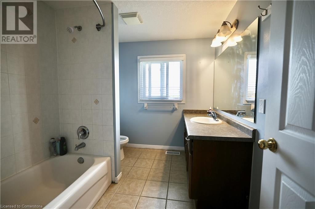 686 WILD GINGER AVENUE Image 27