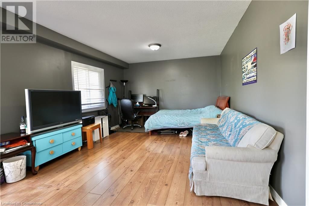 686 WILD GINGER AVENUE Image 29