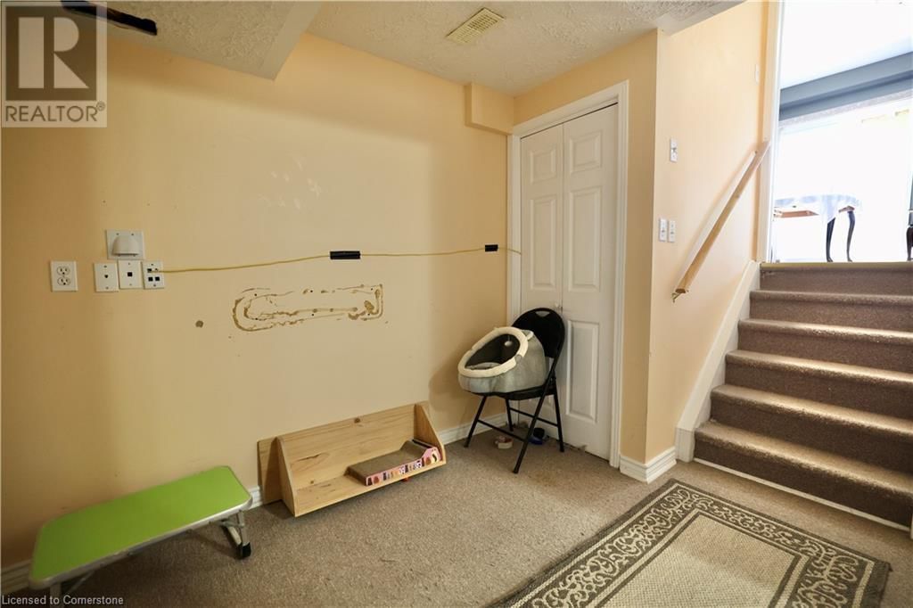 686 WILD GINGER AVENUE Image 31