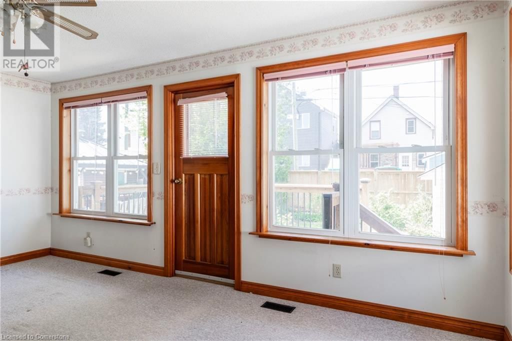 27 BARONS AVENUE NORTH Image 29