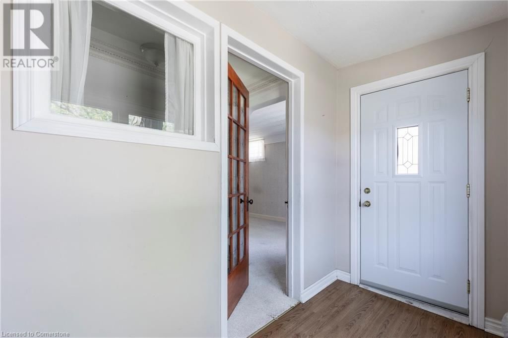 27 BARONS AVENUE NORTH Image 3