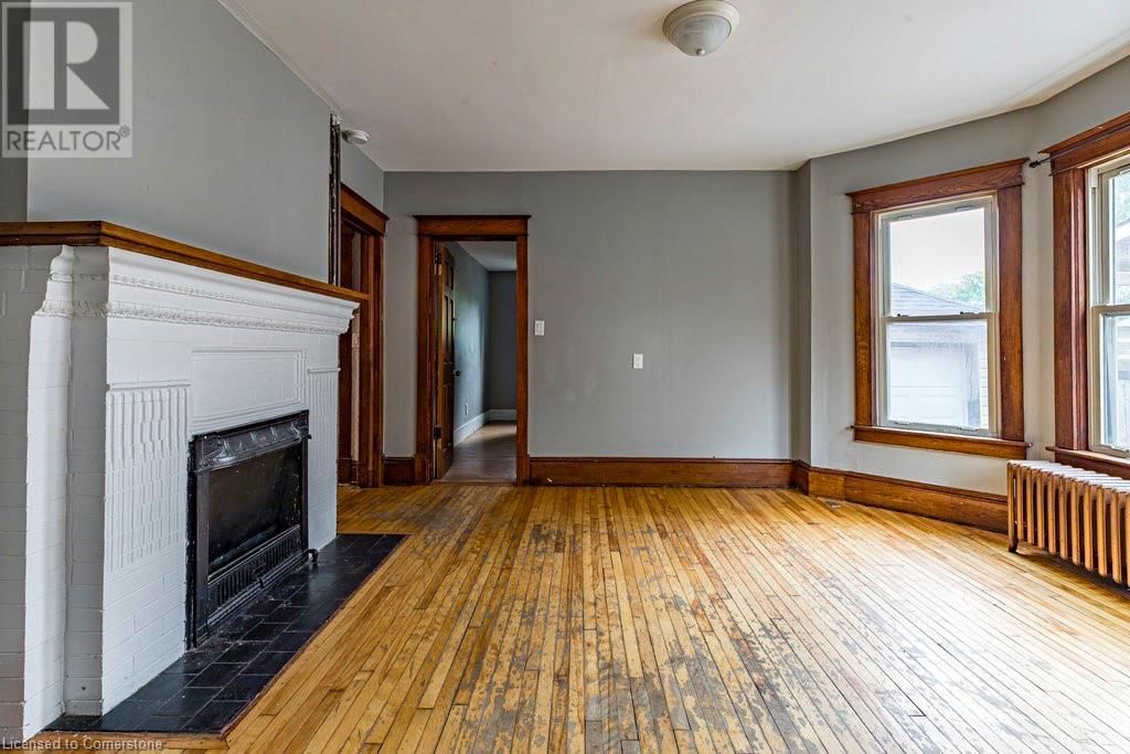 23 AVENUE PLACE Image 11