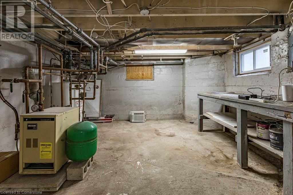23 AVENUE PLACE Image 45