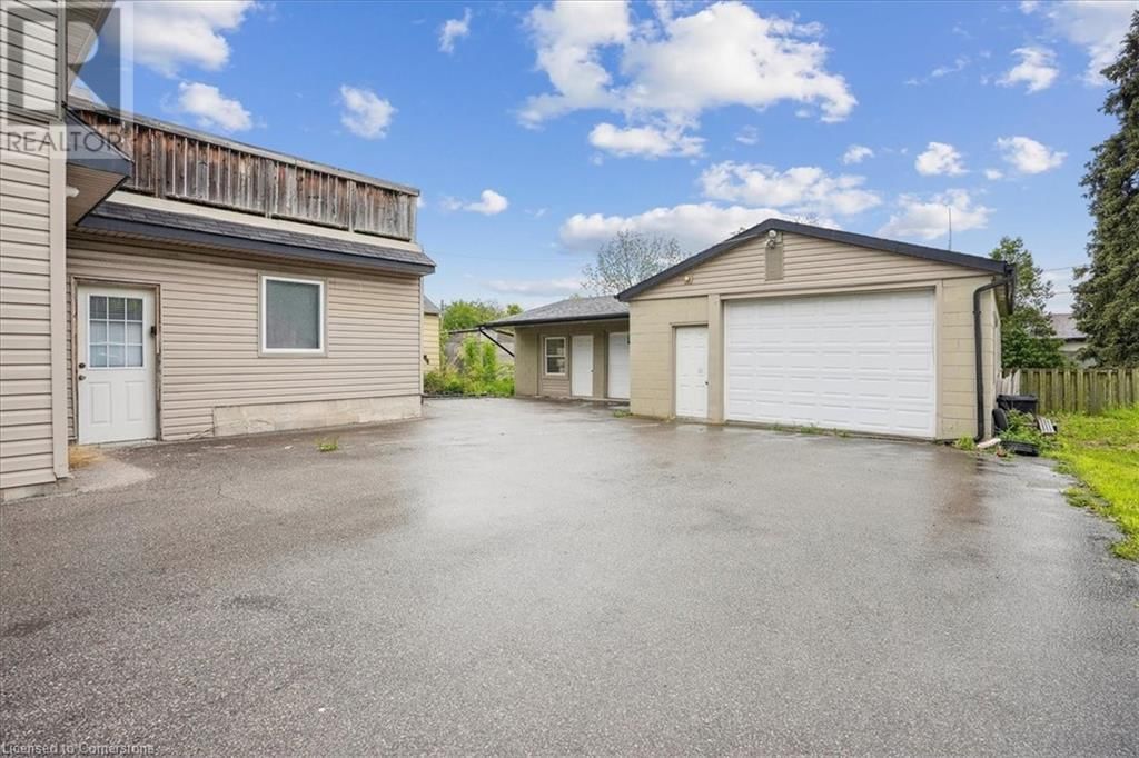 4528 BRIDGE STREET Image 29